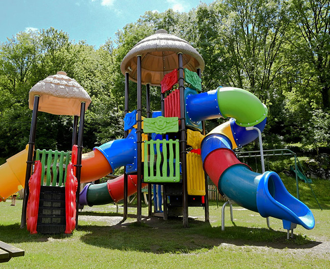 jeux extérieur camping la Forêt